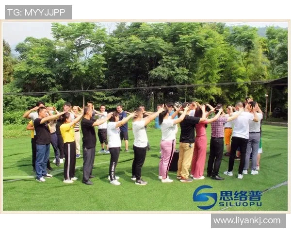 选择足球的魅力与挑战探索如何在这项运动中找到自我价值与团队精神